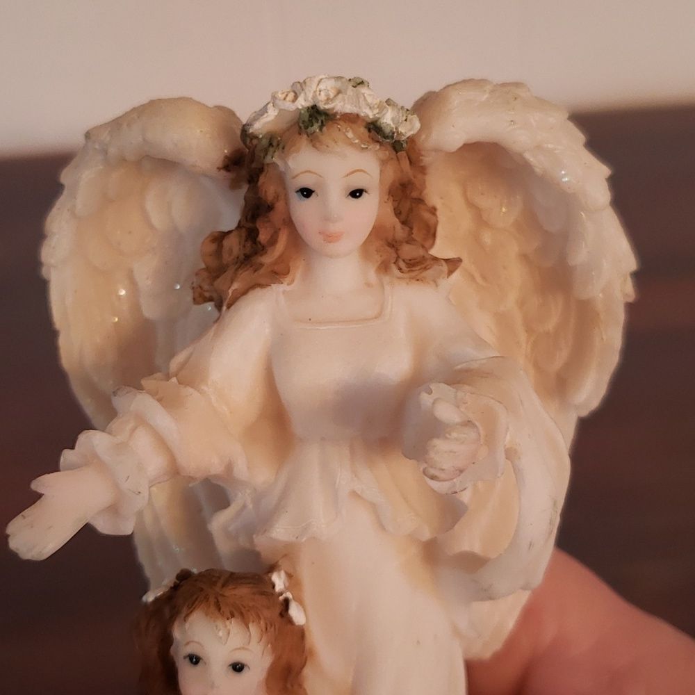 Vintage Glittery Resin Guardian Angel with Children Boy and Girl - Picture 7 of 10